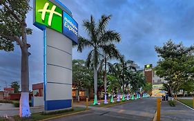 Holiday Inn Express Villahermosa, An Ihg Hotel Exterior photo