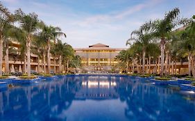 Dusit Thani Lakeview Kairo Exterior photo