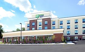 Holiday Inn Express&Suites Geneva Finger Lakes Exterior photo