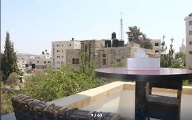 Yalla Hostel Ramallah Exterior photo