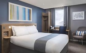 Travelodge Leeds Central Room photo