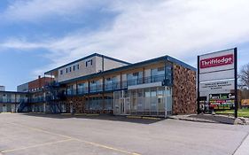 Thriftlodge By Wyndham Regina North Exterior photo