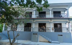 Hotel E&E Self Catering Beau Vallon  Exterior photo