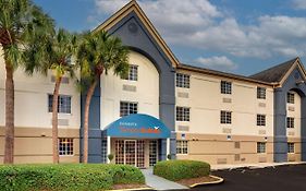 Sonesta Simply Suites Miami Airport Doral Exterior photo