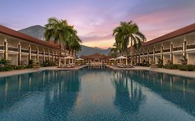 Sheridan Beach Resort&Spa Puerto Princesa Exterior photo