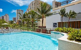 Hilton Garden Inn Waikiki Beach Honolulu Exterior photo