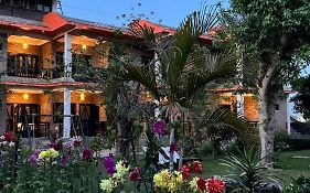 Chautari Garden Resort Sauraha Exterior photo
