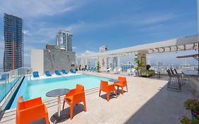 Hotel Hampton By Hilton Cartagena  Exterior photo