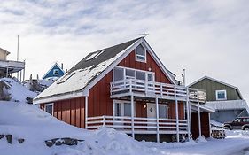 Ilulissat Stay - 4-Bedroom Villa With Sea View And Hot Tub Exterior photo