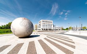 Hotel Vienna House by Wyndham Ernst Leitz Wetzlar Exterior photo