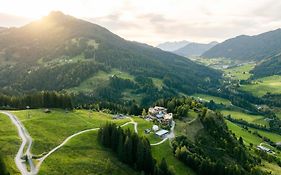 Holzhotel Forsthofalm Leogang Exterior photo