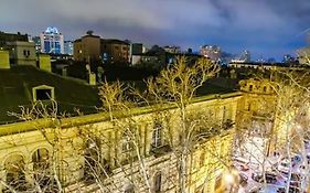 Apartment Near Hard Rock Cafe Baku Exterior photo