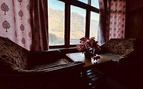 Royal Respite Manali - Luxury Comfort ! Travellers Delight ! Budget Friendly ! Prime Location ! Guest Favourite Manāli Exterior photo