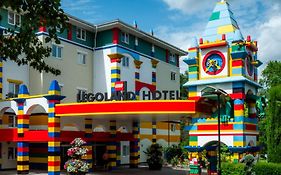 Hotel LEGOLAND Windsor Exterior photo