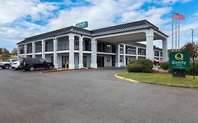 Quality Inn Near Casinos And Convention Center Bossier Stadt Exterior photo