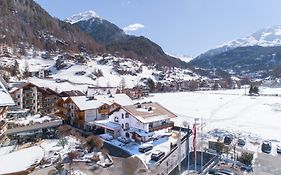 Hotel Garni Vierjahreszeiten Sölden Exterior photo