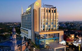 Platinum Hotel & Convention Hall Balikpapan Balikpapan  Exterior photo