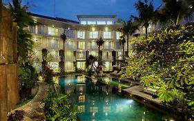 Hotel The 1O1 Bali Fontana Seminyak Legian Exterior photo
