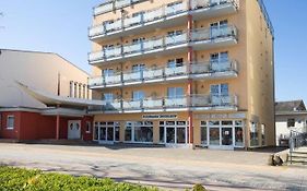 Strandpalais Prinz von Preussen - Anbau vom Strandhotel Preussenhof Ostseebad Ostseebad Zinnowitz Exterior photo