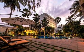 Hotel Southern Star,Mysore Exterior photo