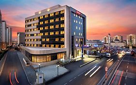 Hotel Hampton By Hilton Istanbul Kayasehir Exterior photo