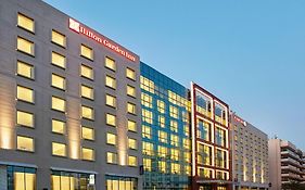 Hilton Garden Inn Dubai, Mall Avenue Exterior photo