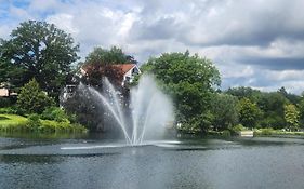 Hotel Haus am See Bad Salzuflen Exterior photo