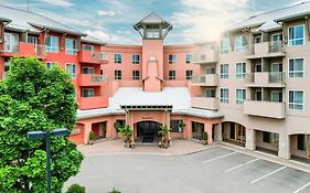 Manteo At Eldorado Resort Kelowna Exterior photo