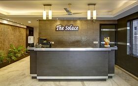 Hotel The Solace Neu-Delhi Exterior photo