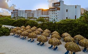 Embassy Suites By Hilton Aruba Beach Resort Palm Beach Exterior photo