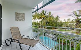 Aparthotel Garrick House Port Douglas Exterior photo