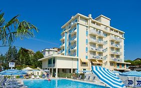 Hotel Bolivar Lido di Jesolo Exterior photo