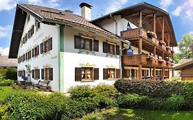 Gästehaus Enzianhof Hotel Garni Oberammergau Exterior photo