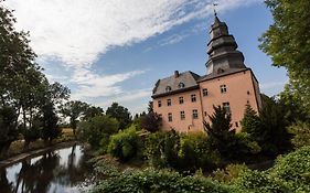 Hotel Gut Dyckhof Meerbusch Exterior photo