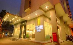 Triniti Hotel Jakarta Exterior photo