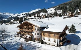 Familienhotel Lengauer Hof Saalbach Exterior photo