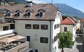 Hotel Greif Mals im Vinschgau Exterior photo