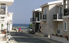 Philippou Beach Villas & Apartments Larnaka Exterior photo