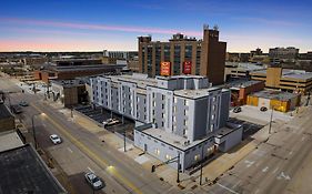 Econo Lodge Inn & Suites Waterloo Exterior photo