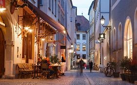 Hotel Orphée - Großes Haus Regensburg Exterior photo