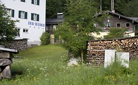 Hotel Der Seehof Goldegg im Pongau Exterior photo