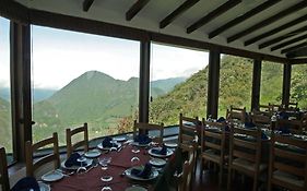 Gasthaus El Crater Quito Exterior photo