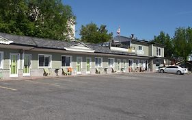 Haileybury Beach Motel Exterior photo