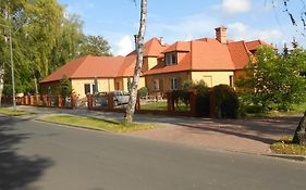 Hotel Pensjonat Nad Jeziorem Myślibórz Exterior photo