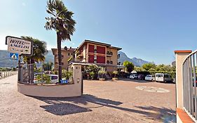 Hotel Angelini Torbole Sul Garda Exterior photo