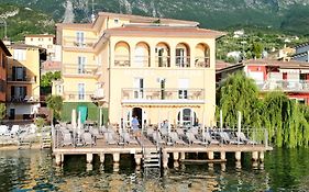 Hotel Sirena Malcesine Exterior photo