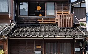 Villa Kaga House Kanazawa Exterior photo