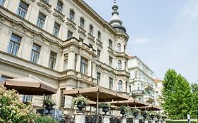 Le Palais Art Hotel Prag Exterior photo