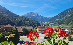 Hotel Scheulinghof Mayrhofen Exterior photo