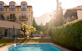 Hotel Villa Laurus Meran Exterior photo